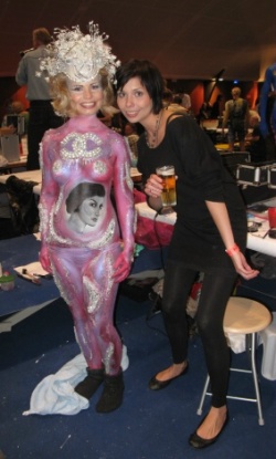 Bodypainting Coco Chanel Co-Painterin Julia